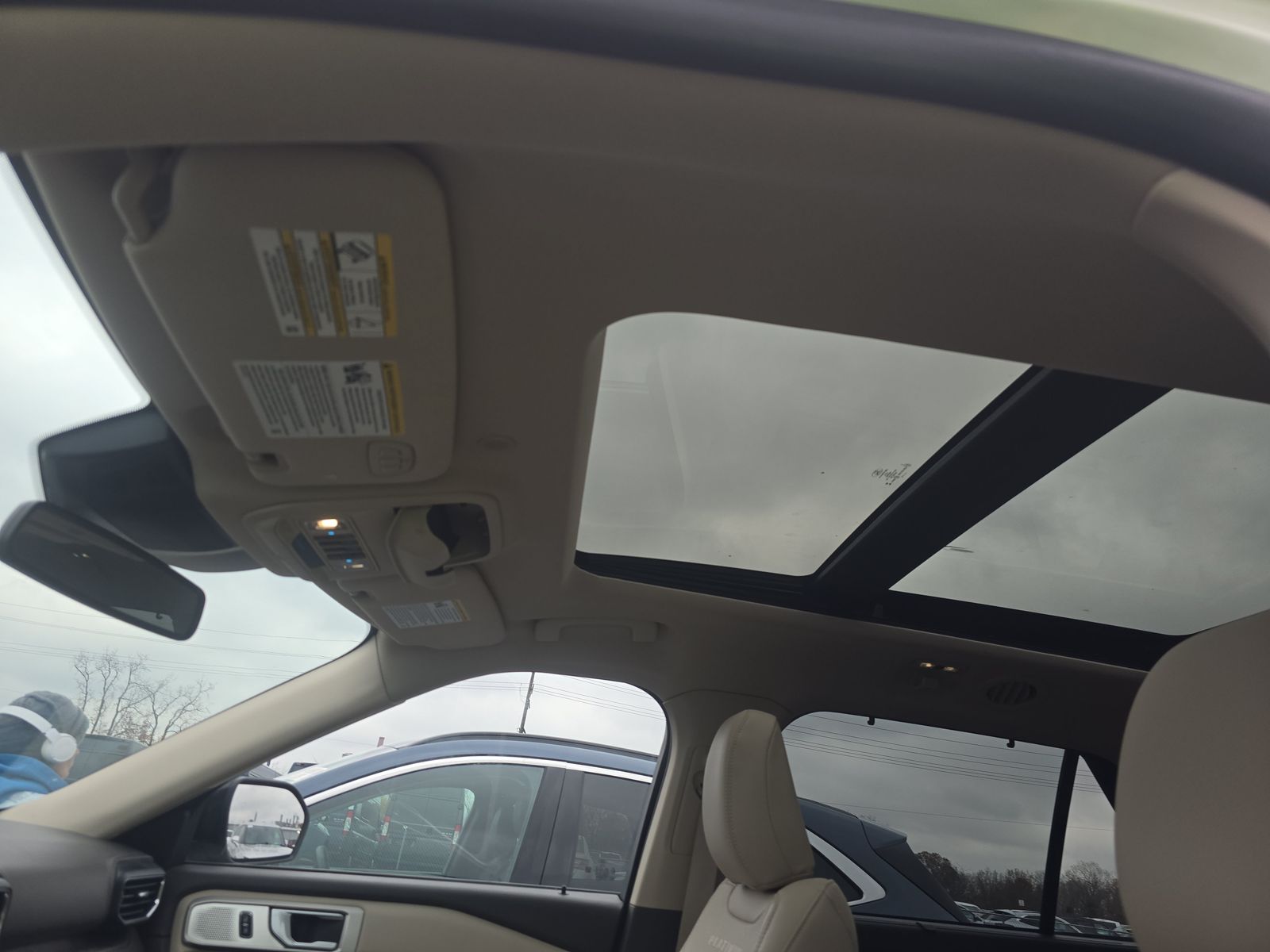 2023 Ford Explorer Platinum AWD