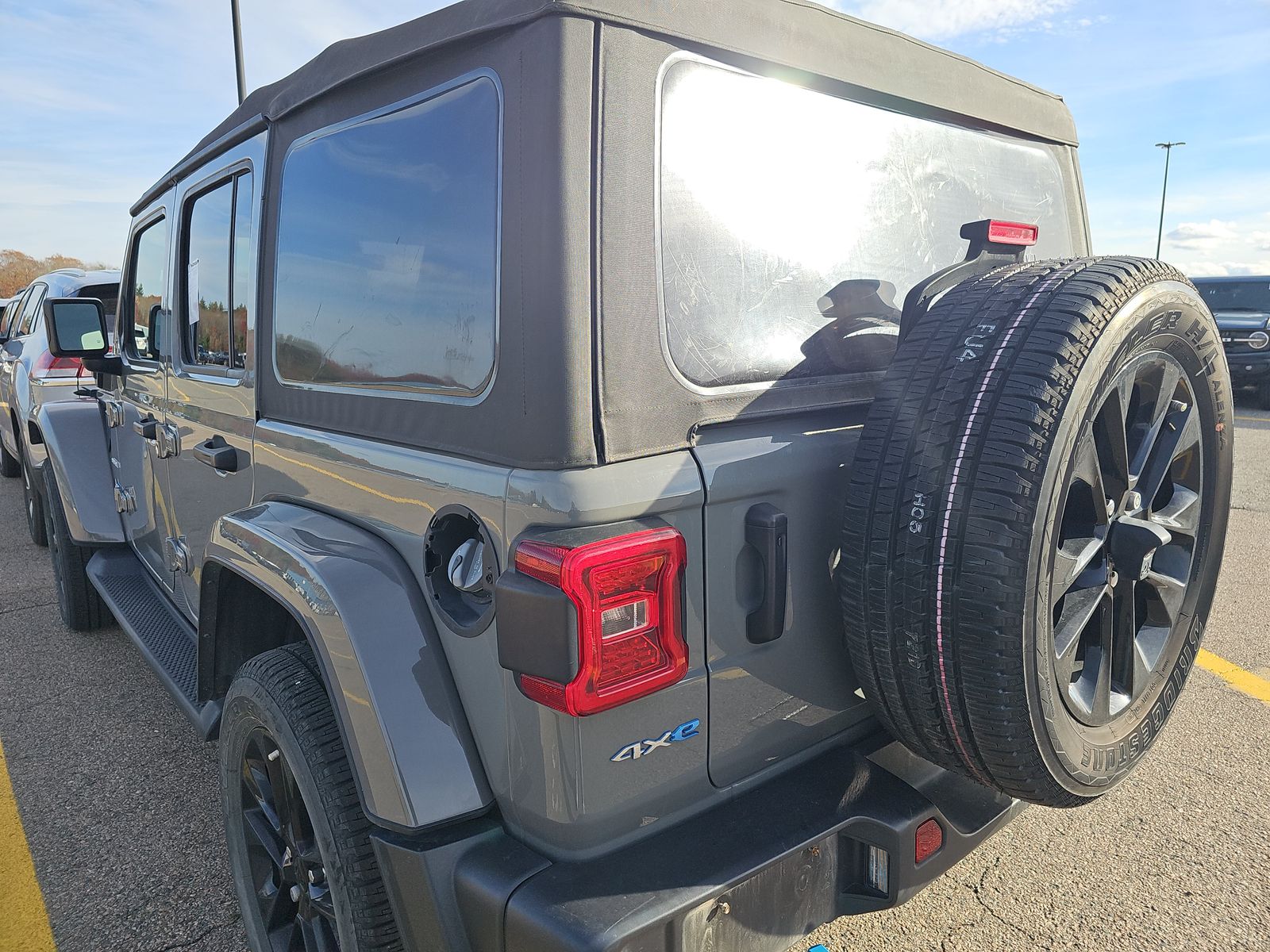 2023 Jeep Wrangler 4xe Sahara AWD