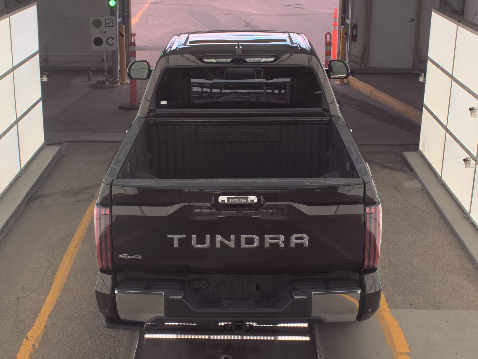 2022 Toyota Tundra Hybrid 1794 Edition AWD