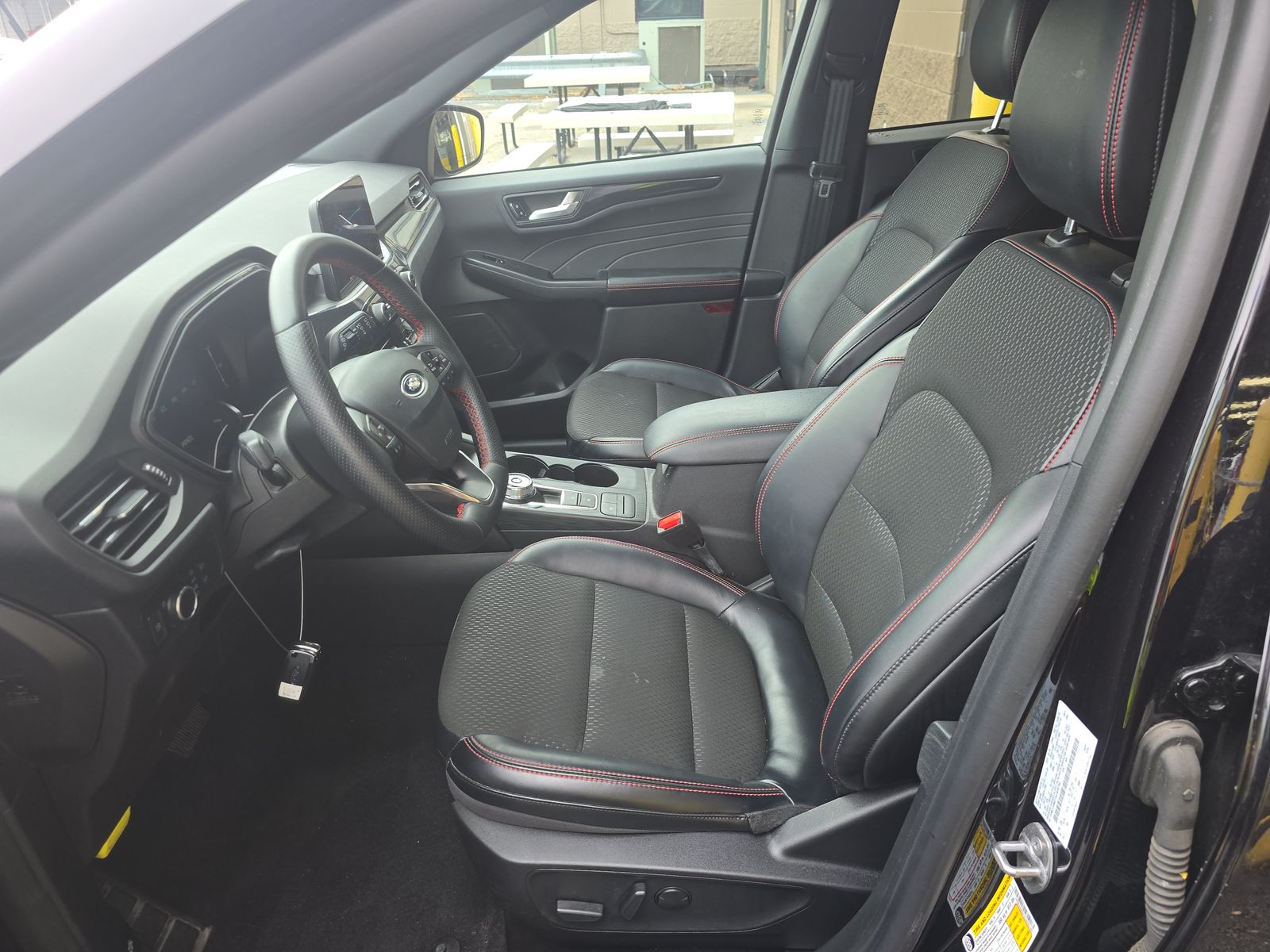 2025 Ford Escape Hybrid ST-Line FWD