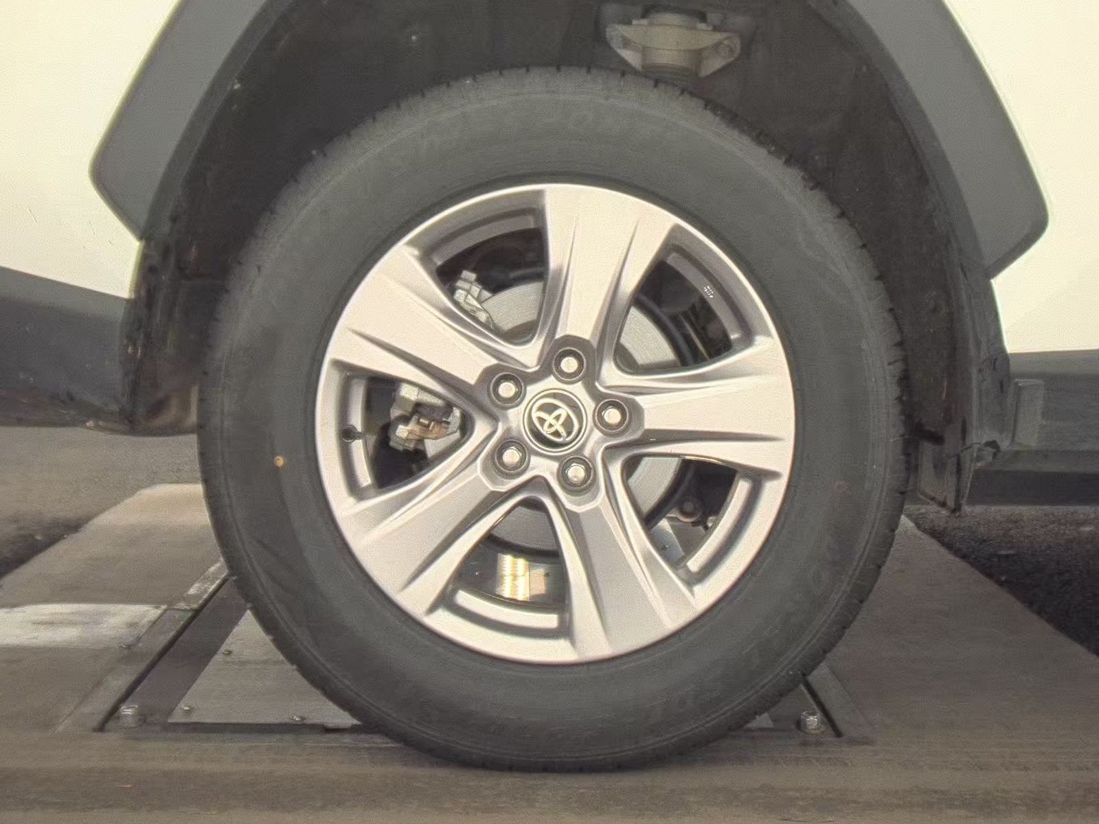 2024 Toyota RAV4 XLE AWD