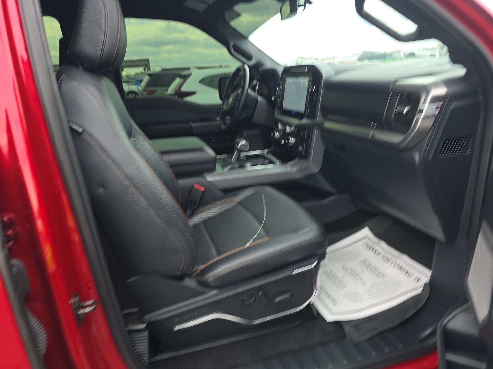 2024 Ford F-150 Lariat AWD