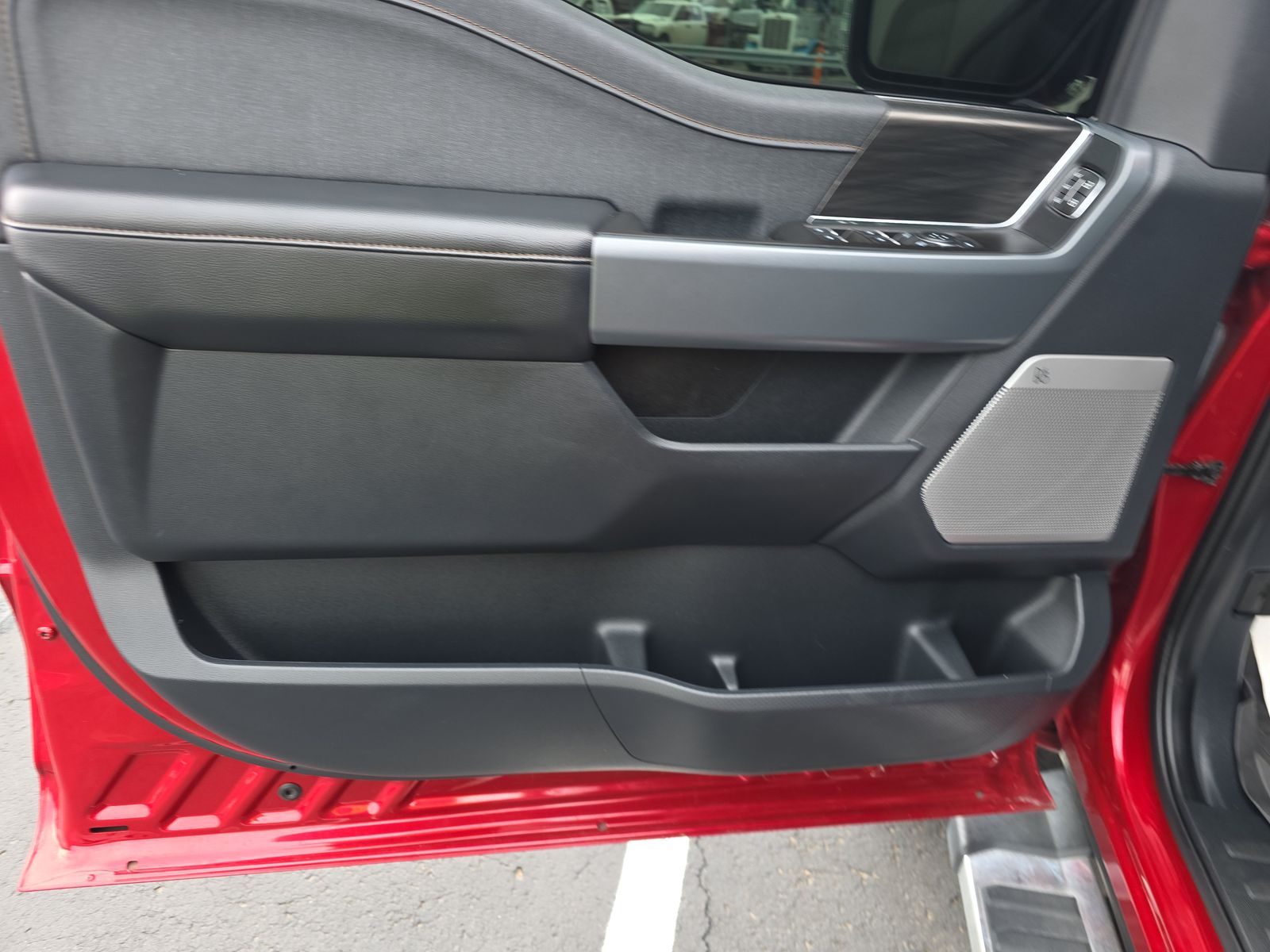 2024 Ford F-150 Lariat AWD