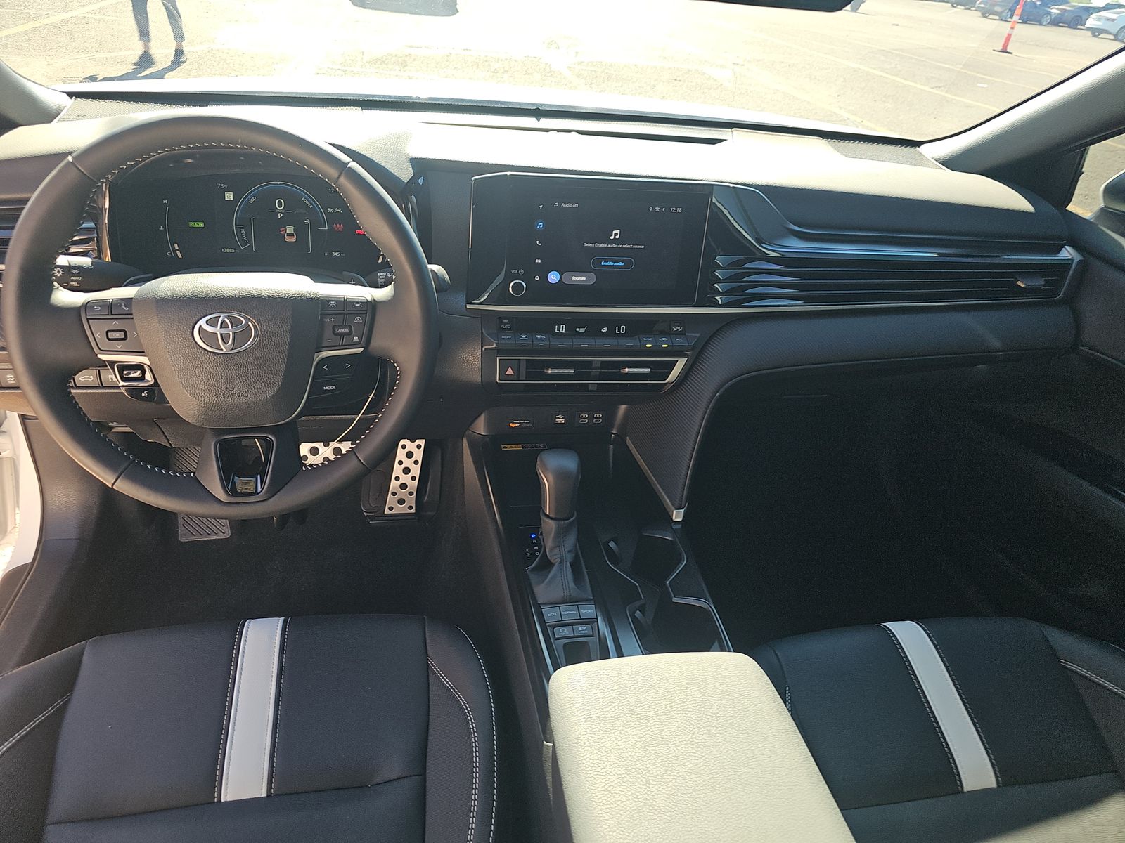 2025 Toyota Camry SE AWD