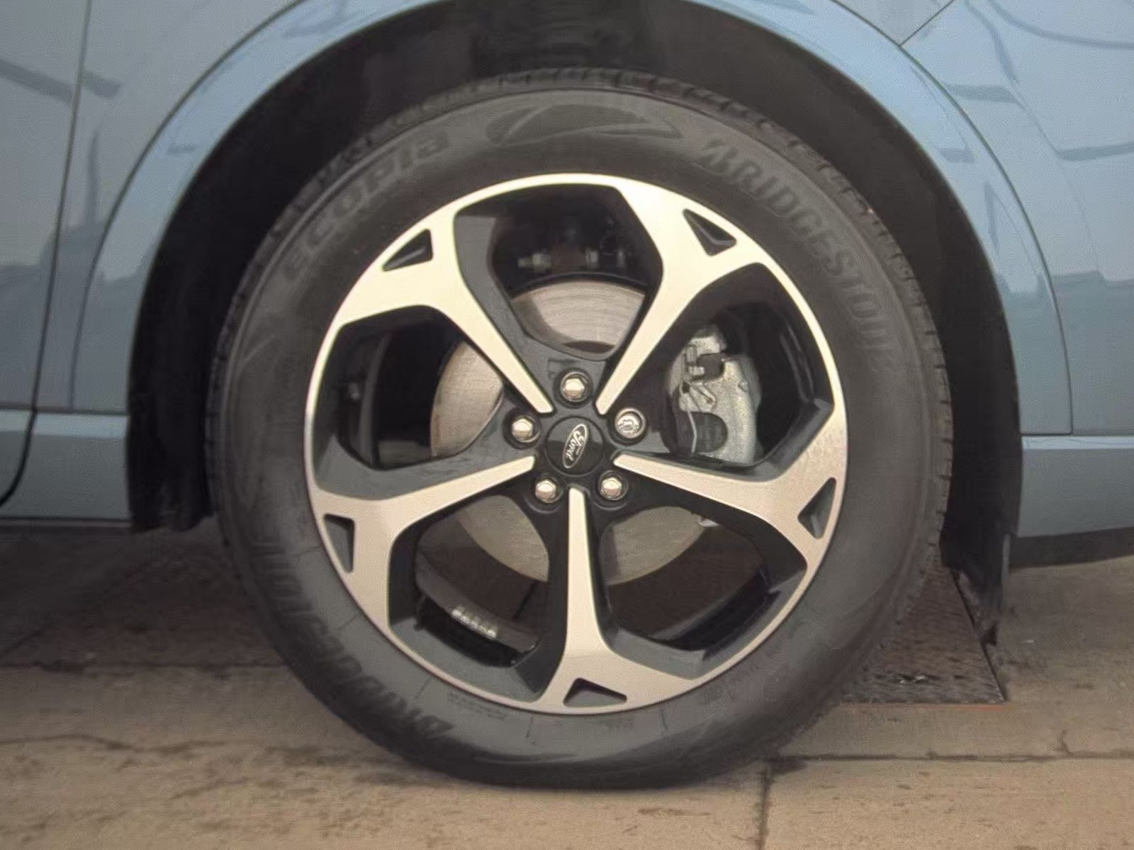 2023 Ford Escape ST-Line Select AWD