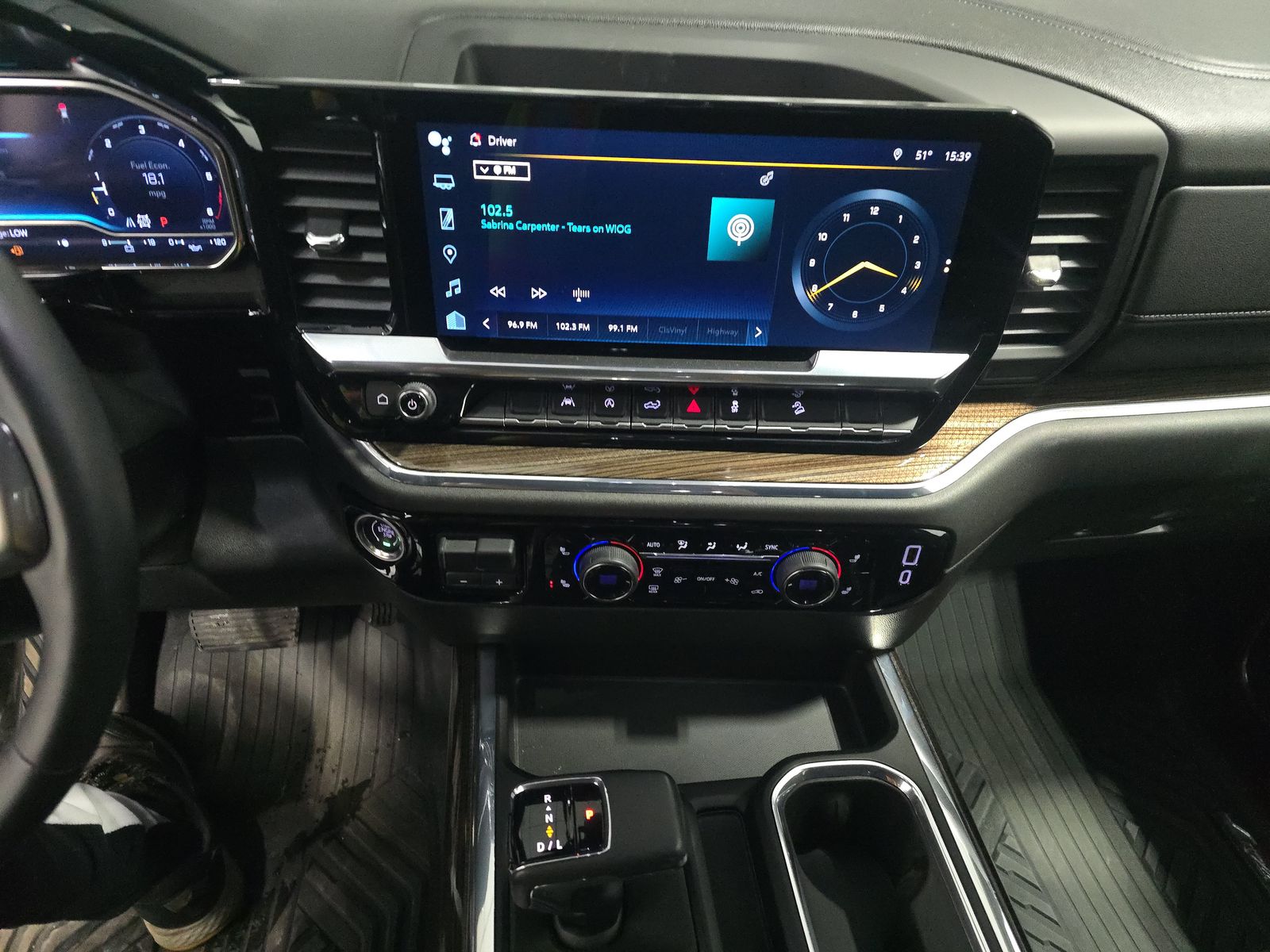 2024 Chevrolet Silverado 1500 RST AWD