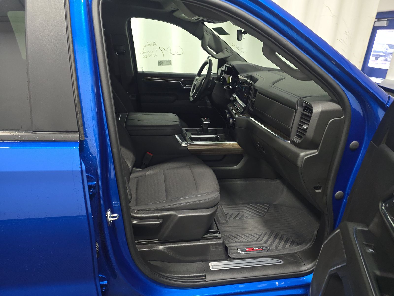 2024 Chevrolet Silverado 1500 RST AWD