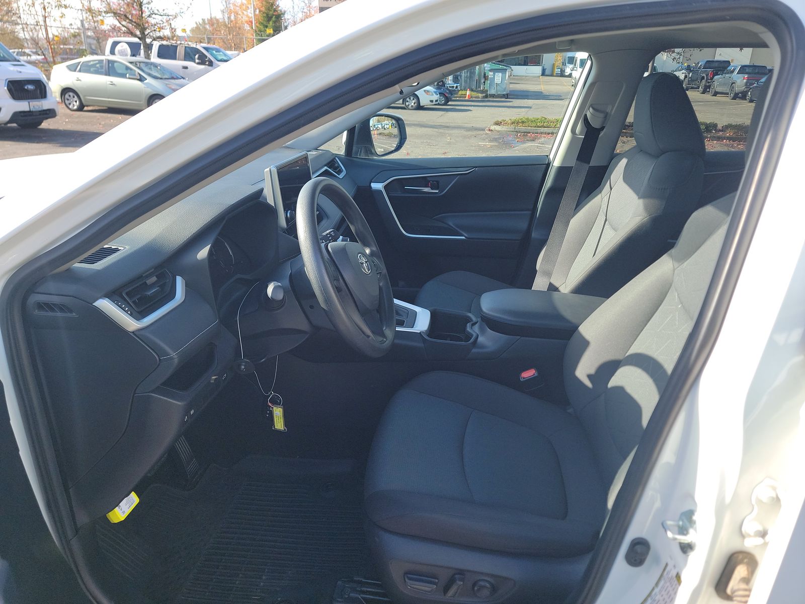 2024 Toyota RAV4 XLE AWD