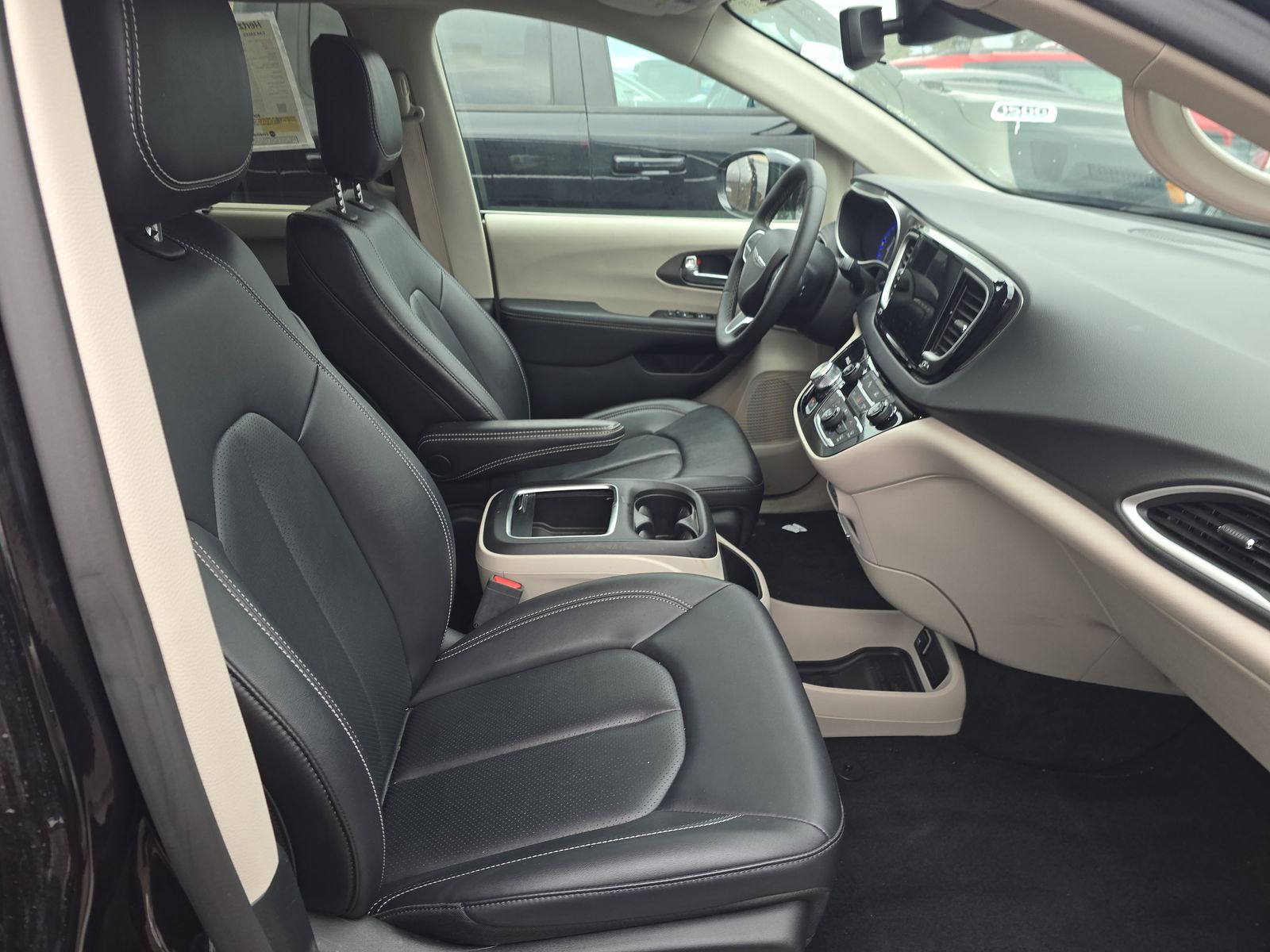 2024 Chrysler Pacifica Touring L FWD