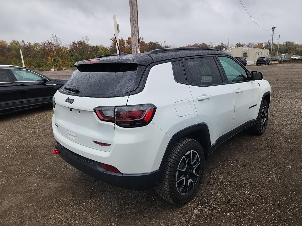 2024 Jeep Compass Trailhawk AWD