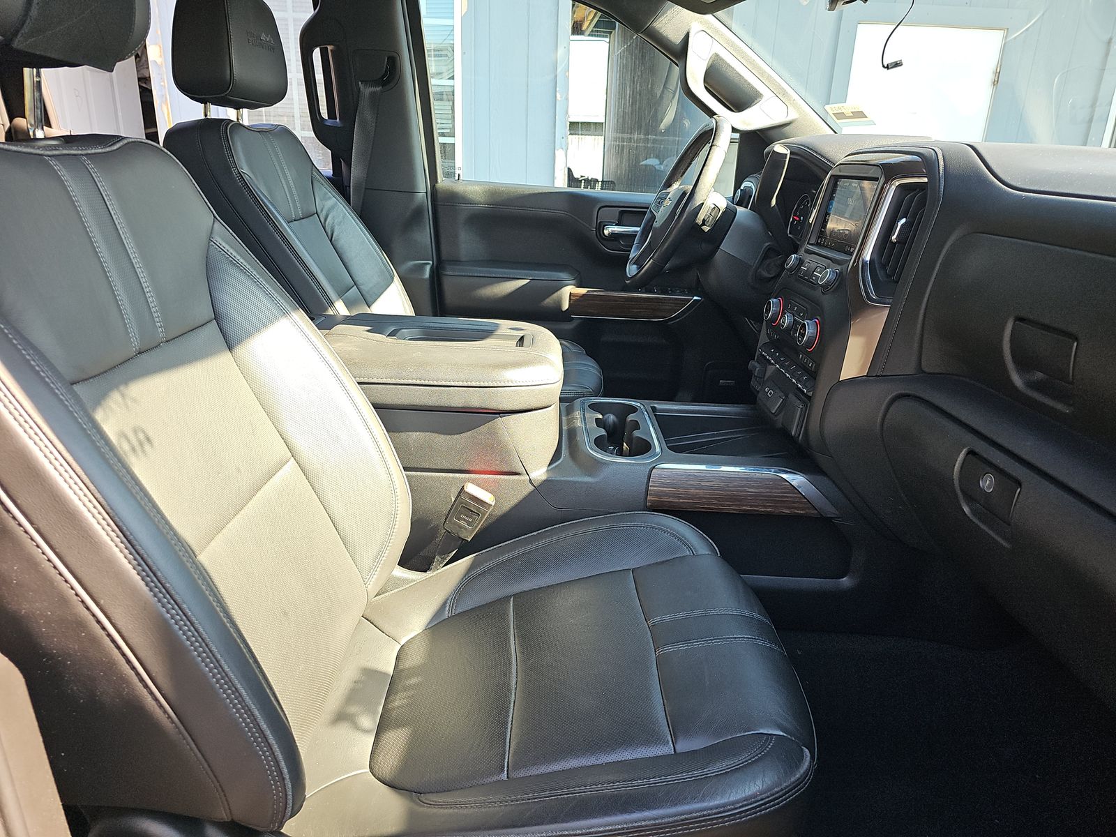 2022 Chevrolet Silverado 1500 High Country AWD