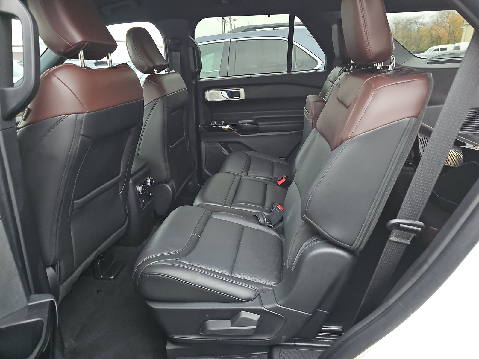 2022 Ford Explorer Platinum AWD