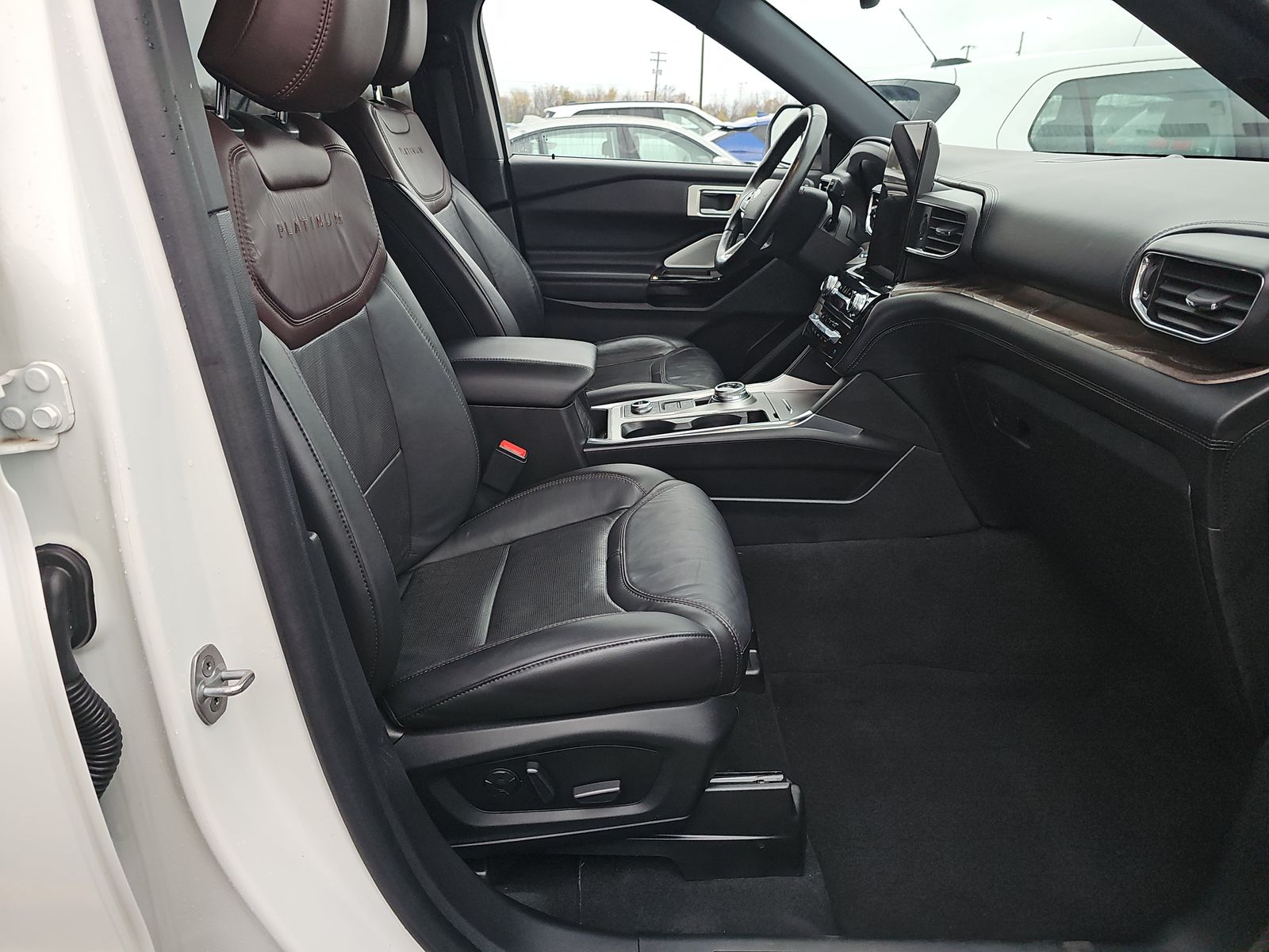 2022 Ford Explorer Platinum AWD