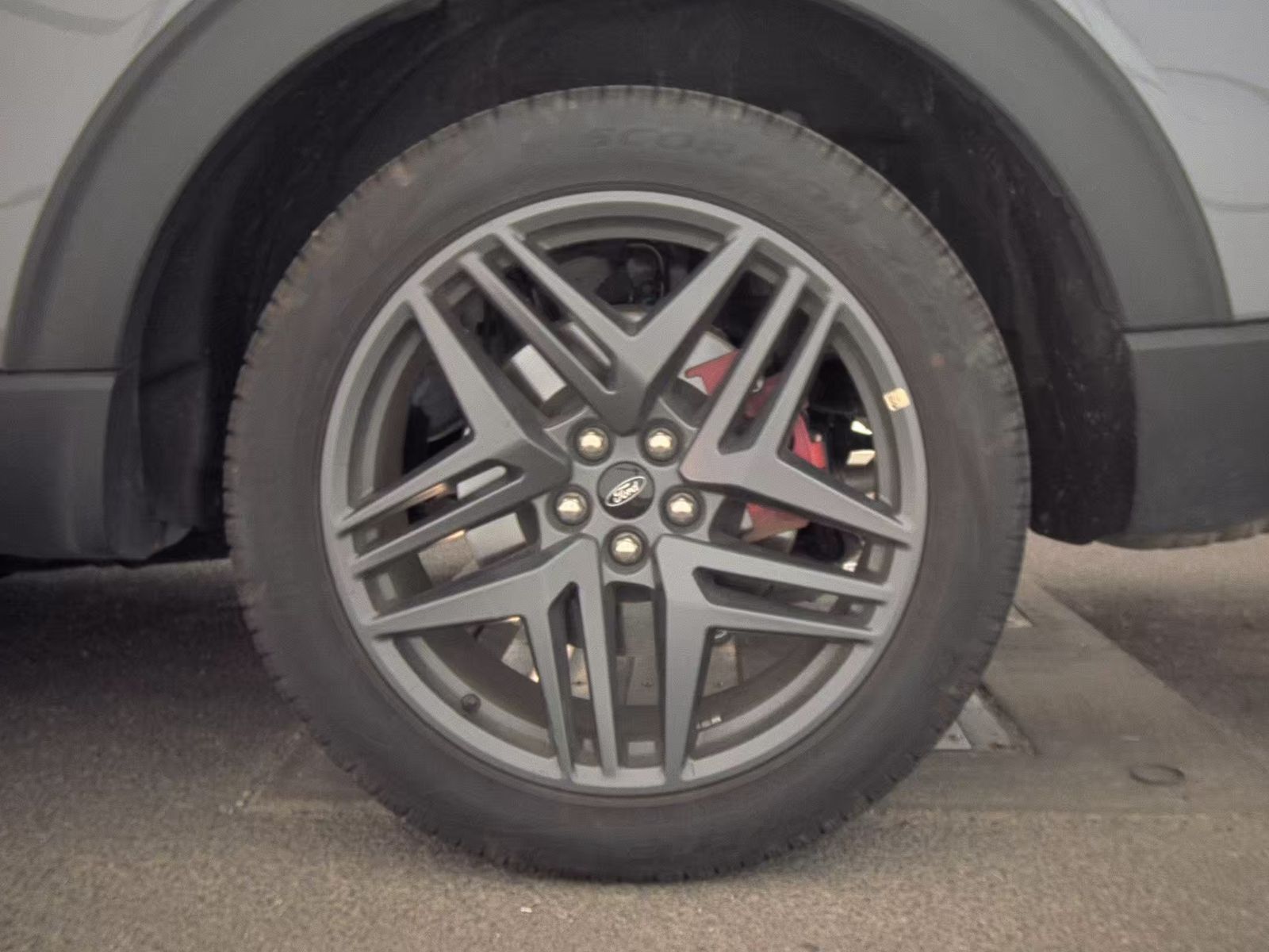 2025 Ford Explorer ST-Line AWD