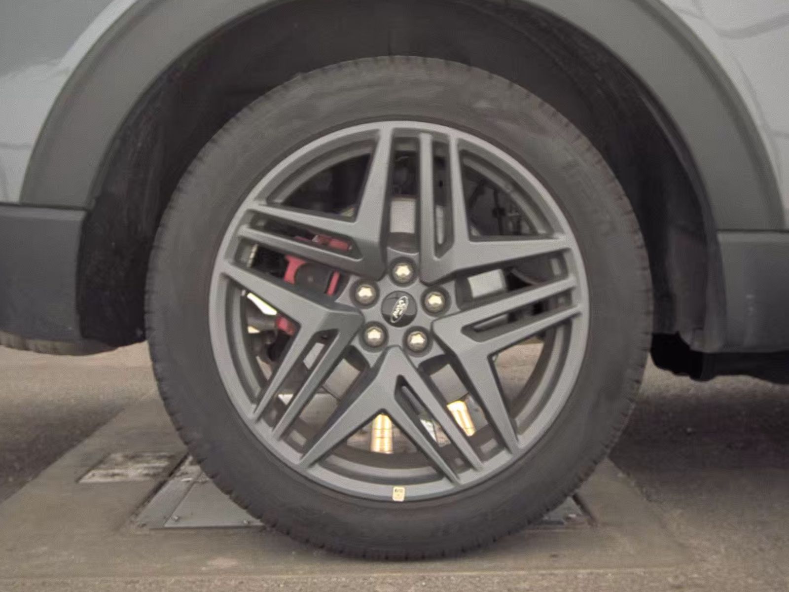 2025 Ford Explorer ST-Line AWD