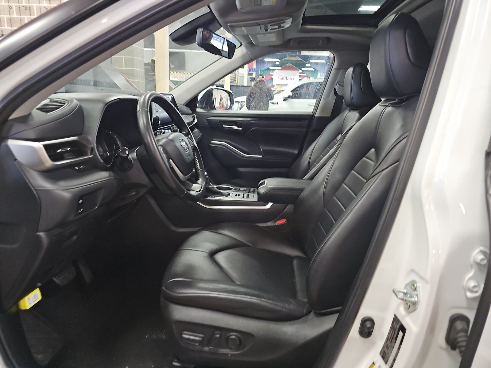 2022 Toyota Highlander XLE AWD