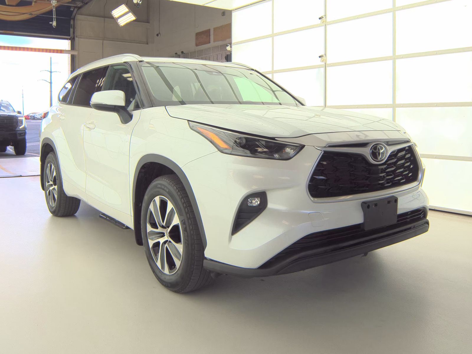 2022 Toyota Highlander XLE AWD