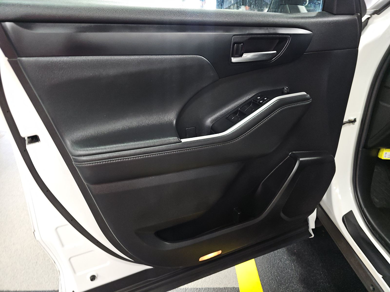 2022 Toyota Highlander XLE AWD