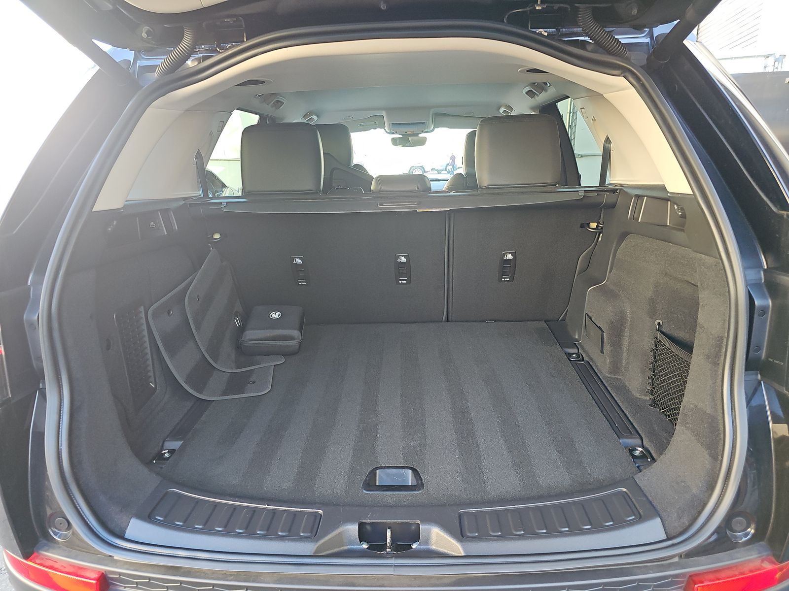 2023 Land Rover Discovery Sport SE AWD