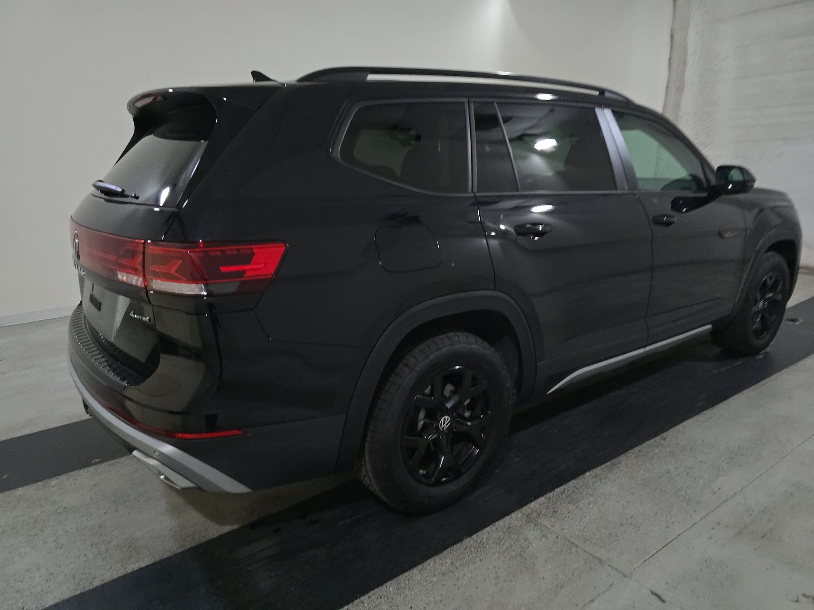 2025 Volkswagen Atlas 2.0T Peak Edition AWD