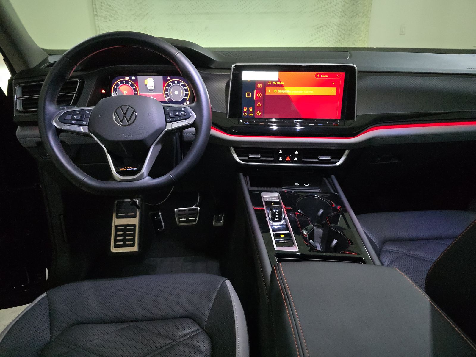 2025 Volkswagen Atlas 2.0T Peak Edition AWD