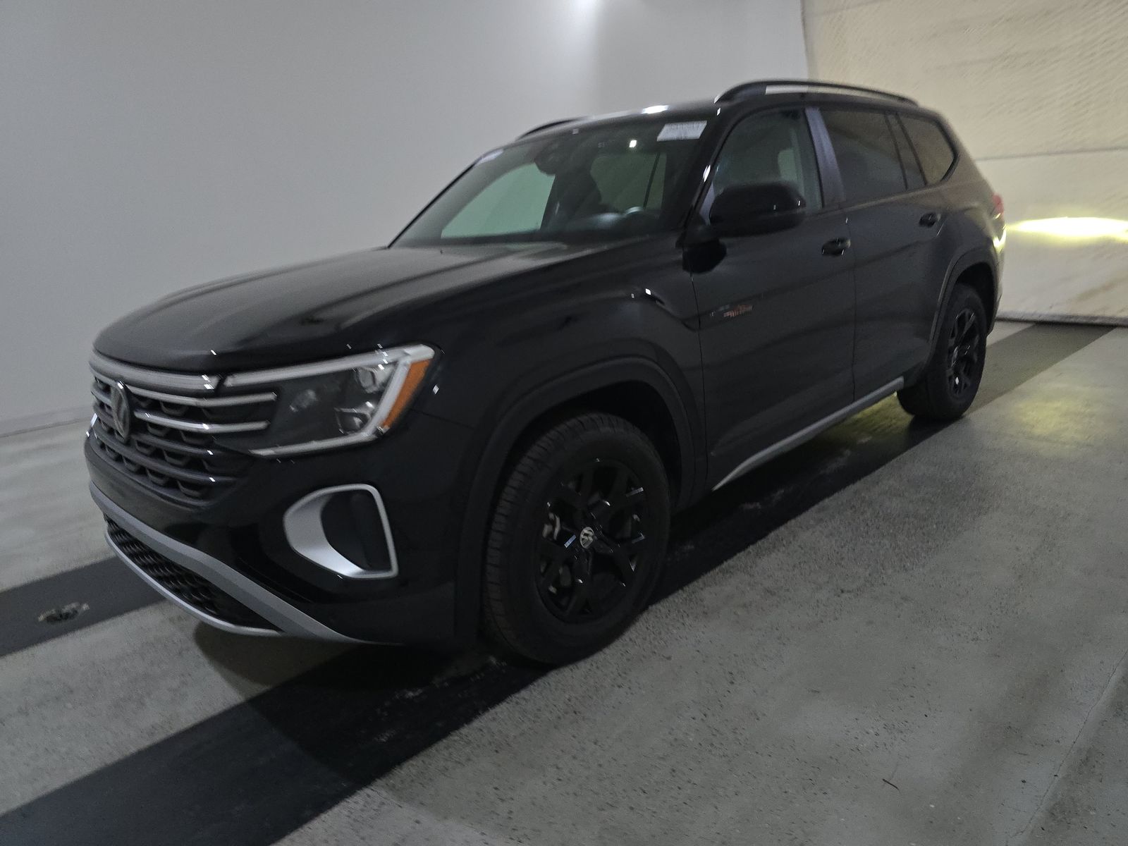 2025 Volkswagen Atlas 2.0T Peak Edition AWD