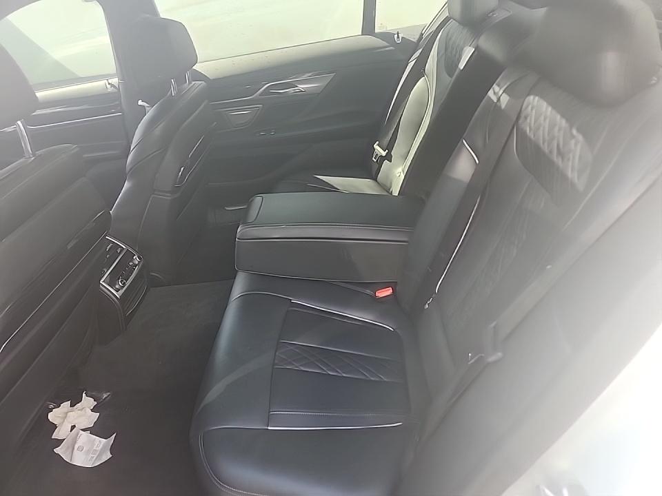 2018 BMW 7 Series 750i xDrive AWD