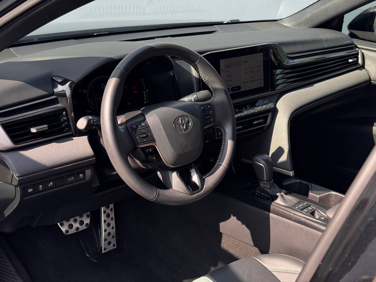 2025 Toyota Camry SE FWD