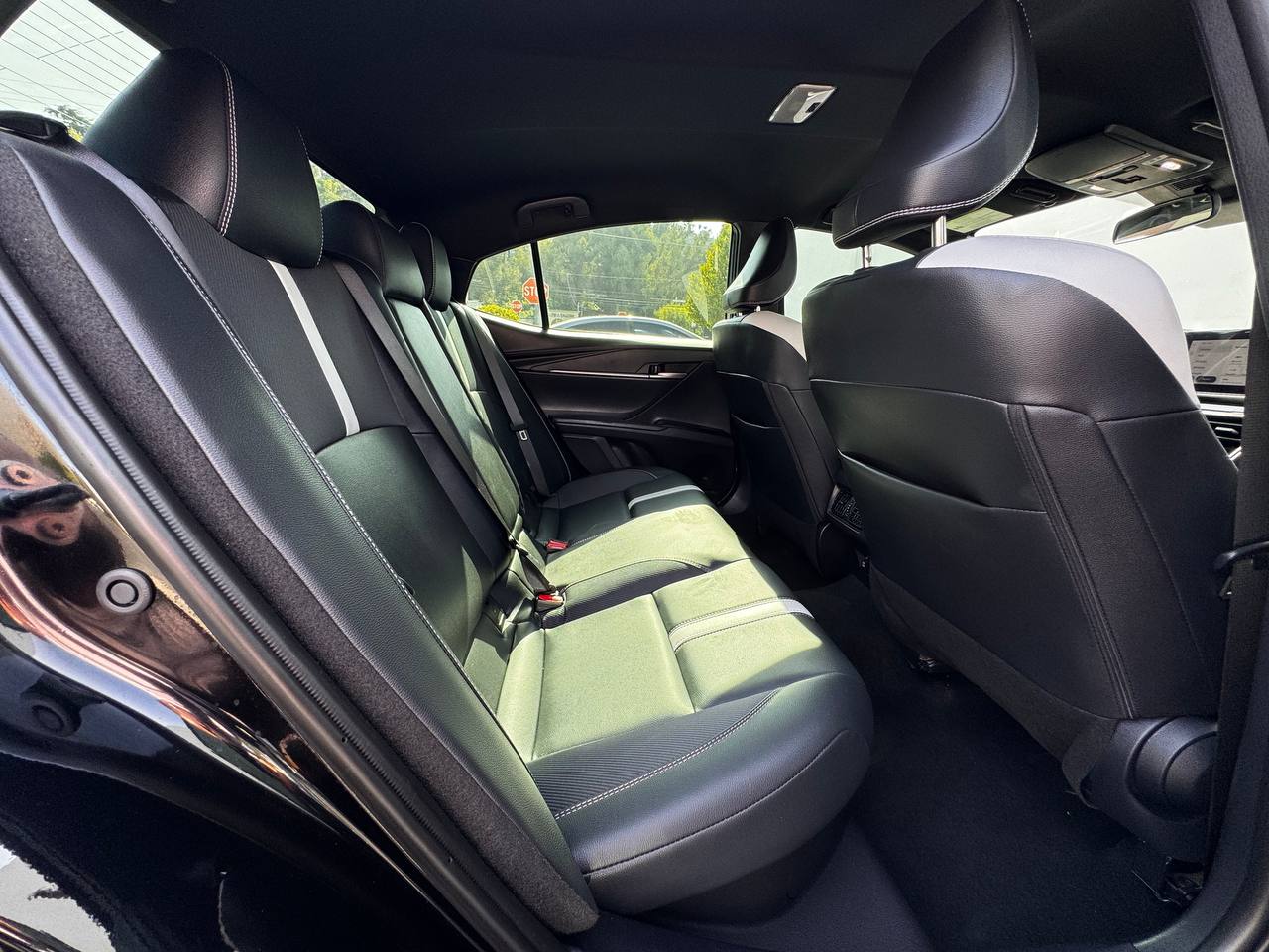 2025 Toyota Camry SE FWD