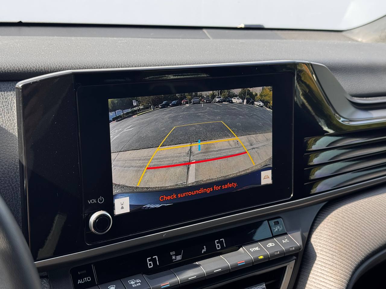 2025 Toyota Camry SE FWD