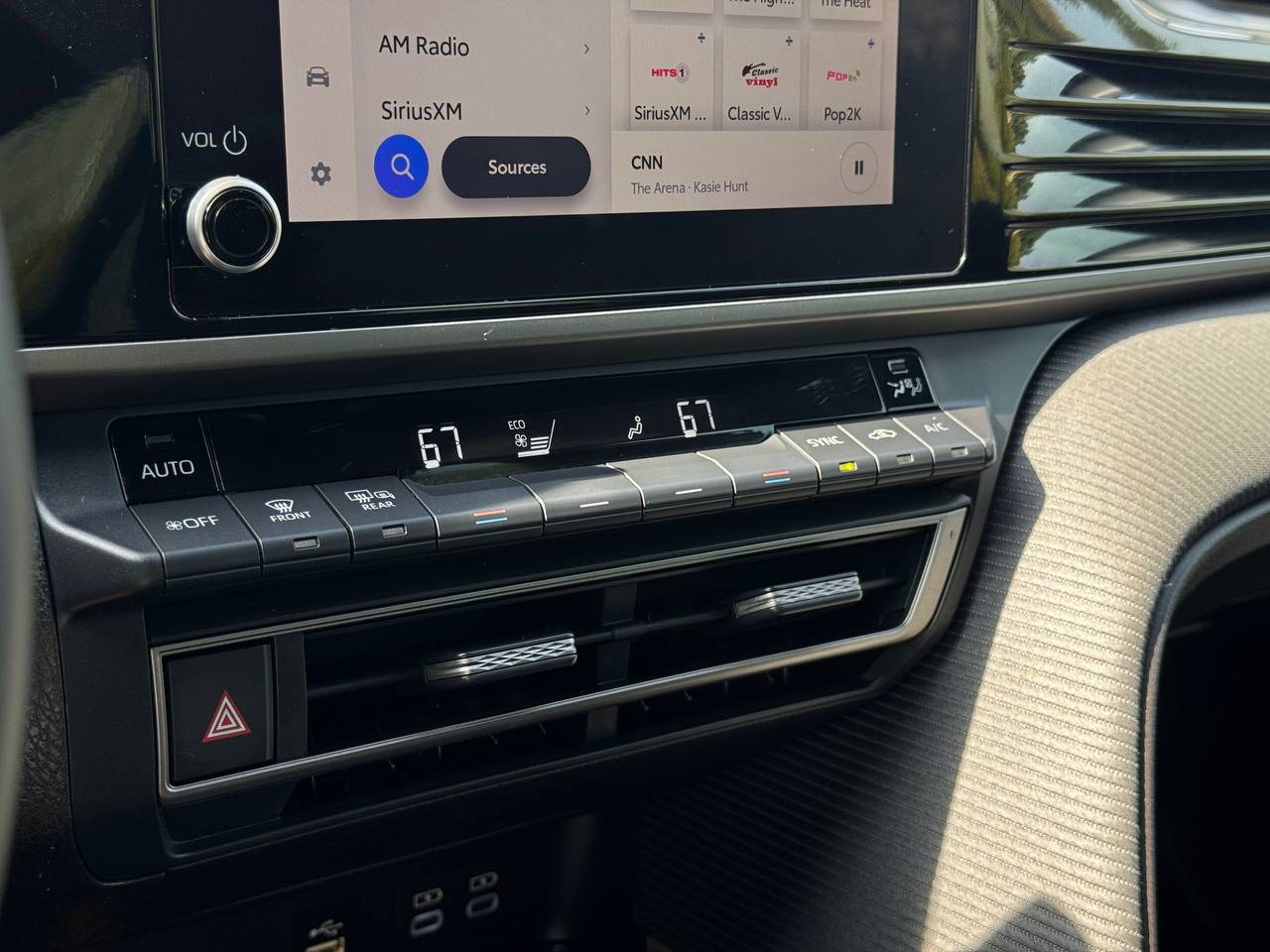 2025 Toyota Camry SE FWD