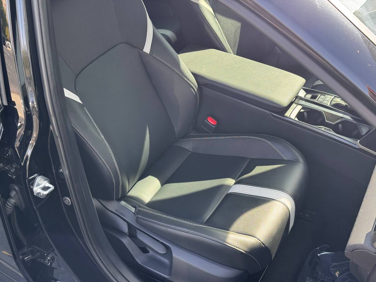 2025 Toyota Camry SE FWD