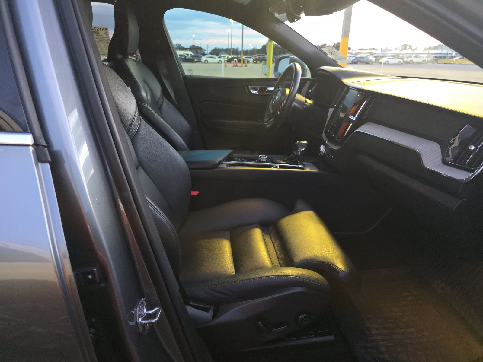 2020 Volvo XC60 T5 Inscription FWD