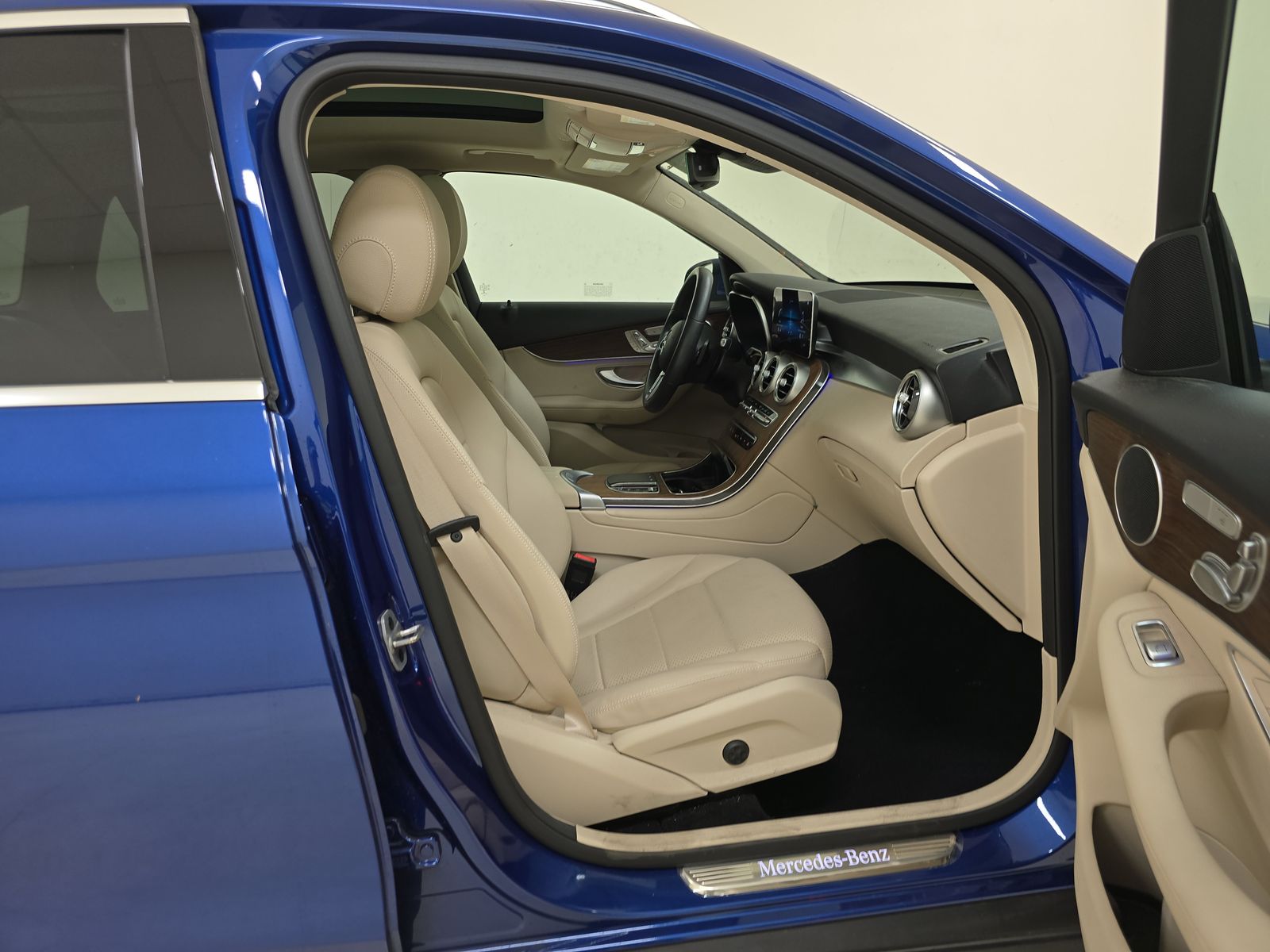 2022 Mercedes-Benz GLC GLC 300 RWD