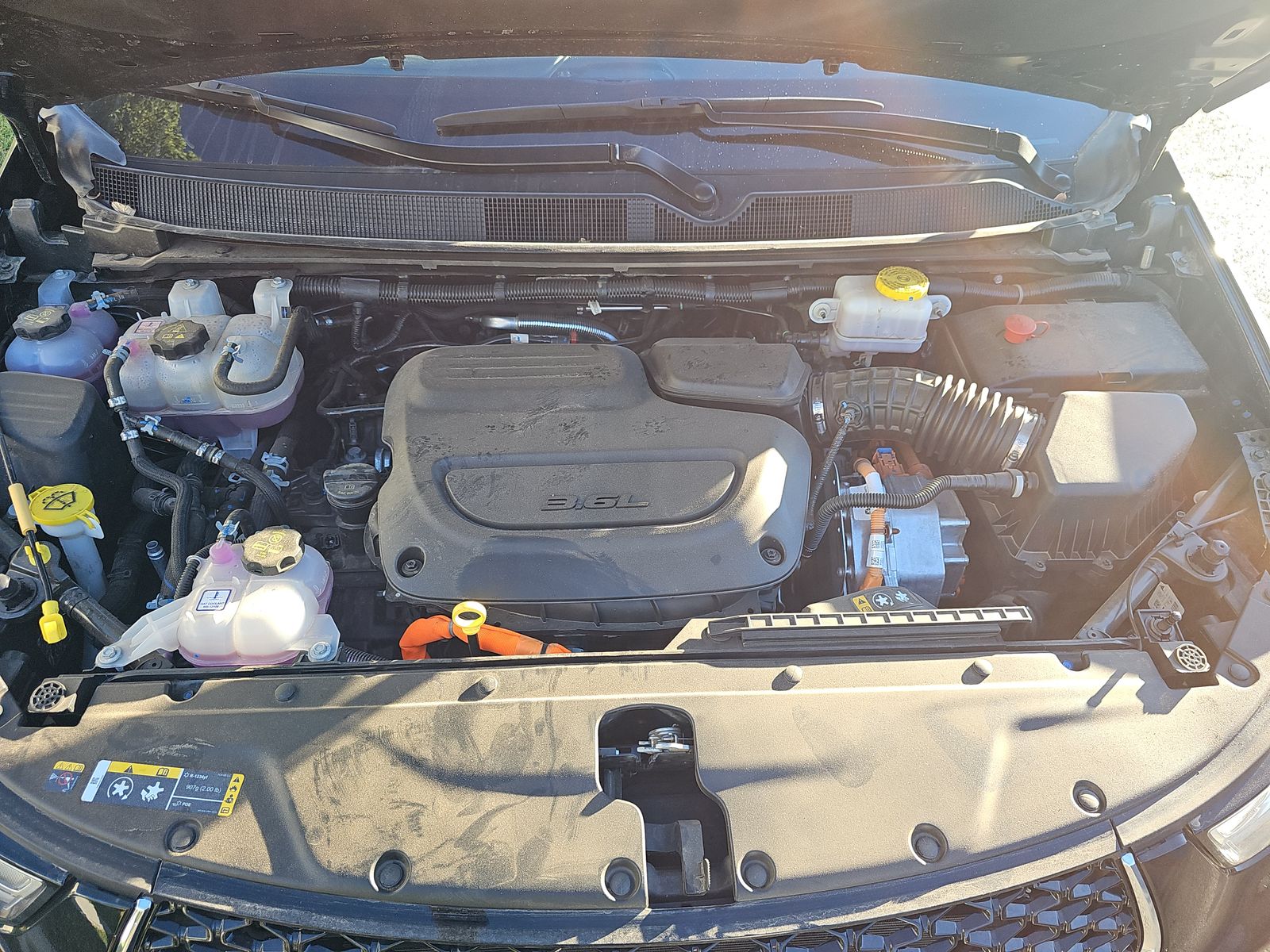 2024 Chrysler Pacifica Hybrid Select FWD