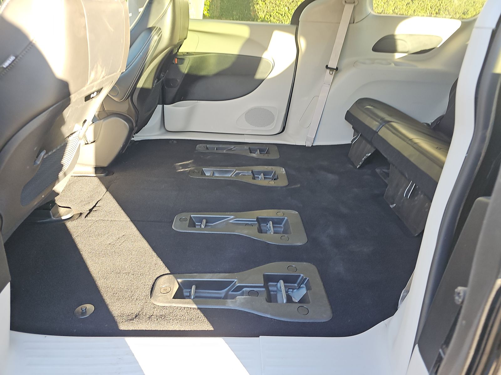 2024 Chrysler Pacifica Hybrid Select FWD