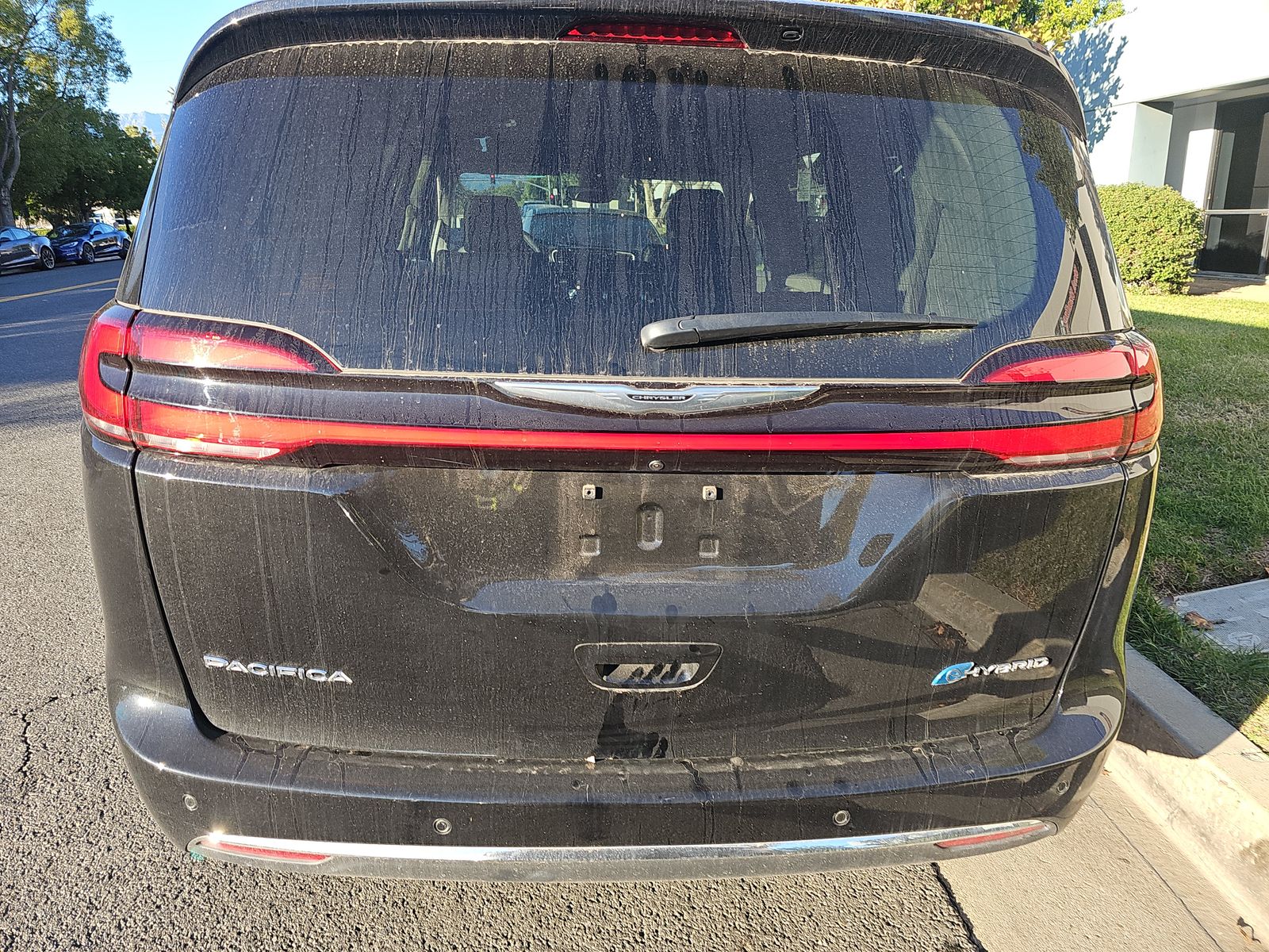2024 Chrysler Pacifica Hybrid Select FWD