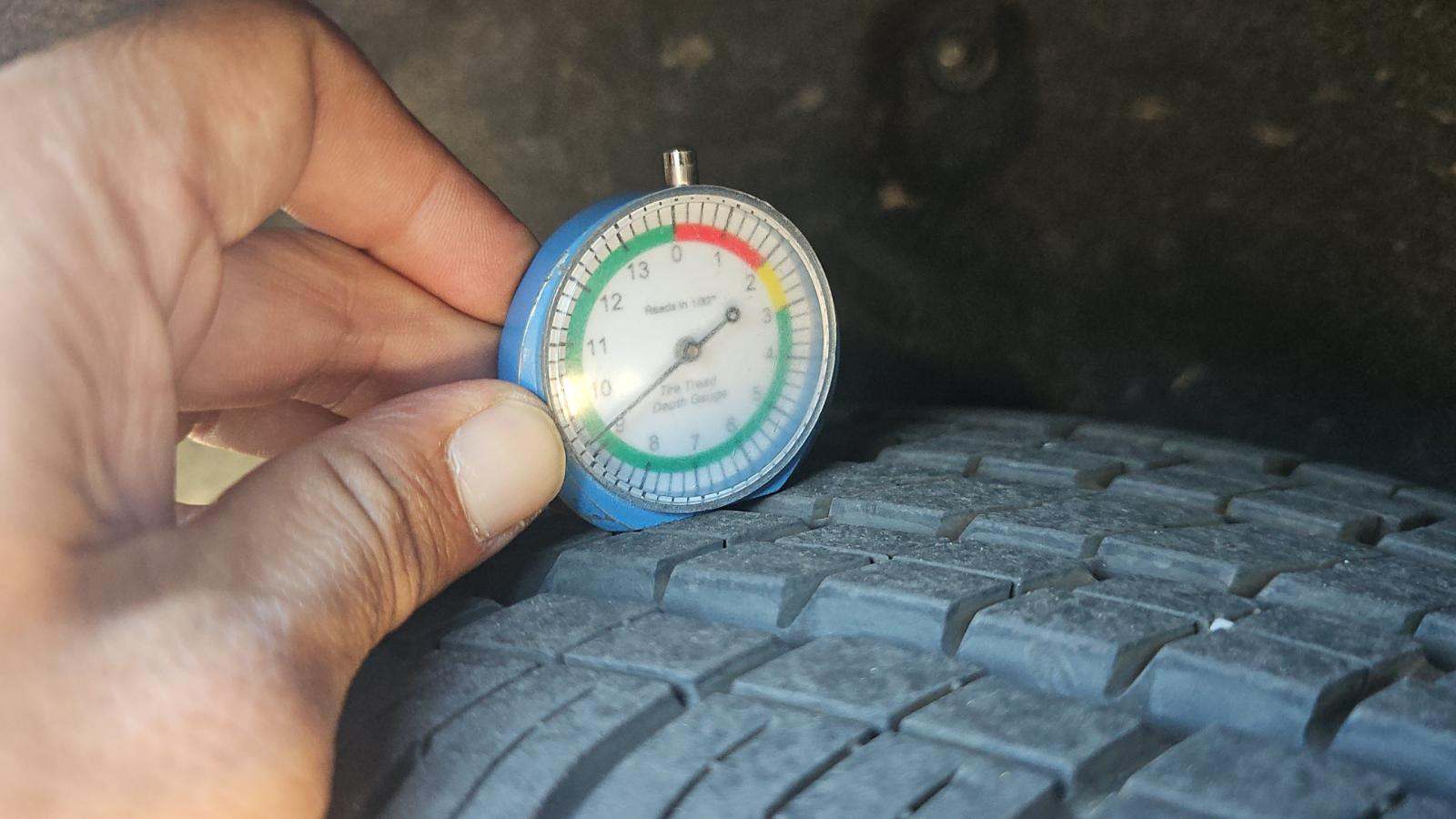 2024 Chrysler Pacifica Hybrid Select FWD