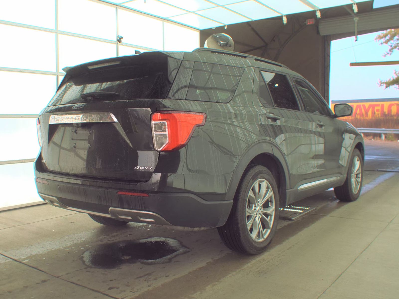 2022 Ford Explorer XLT AWD