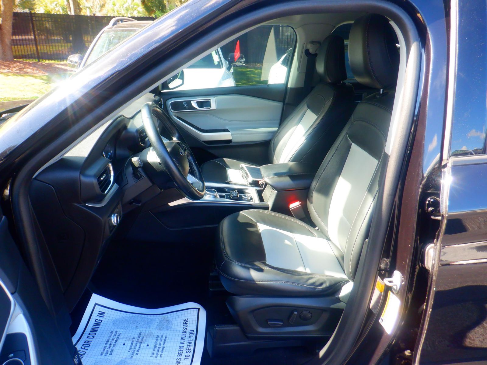 2022 Ford Explorer XLT AWD