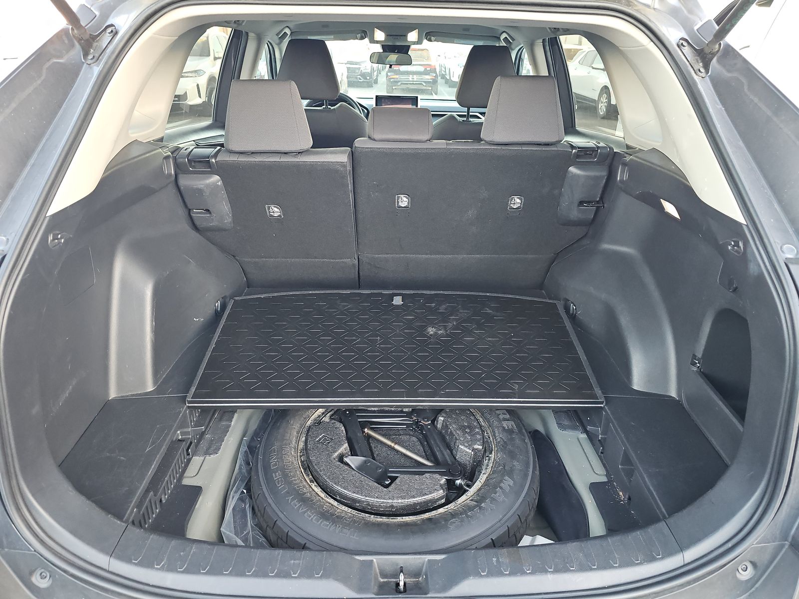 2023 Toyota RAV4 XLE AWD