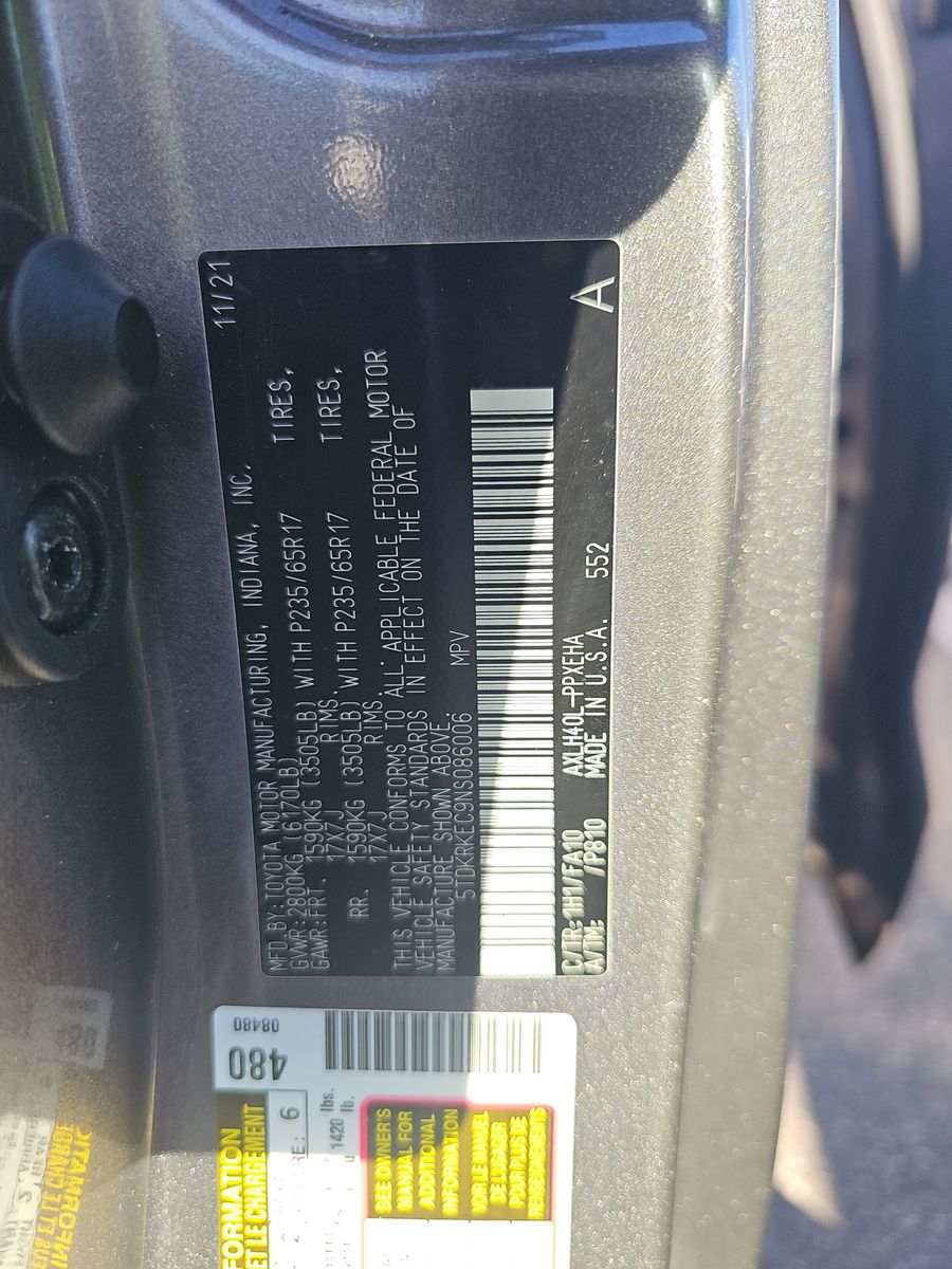 2022 Toyota Sienna LE FWD