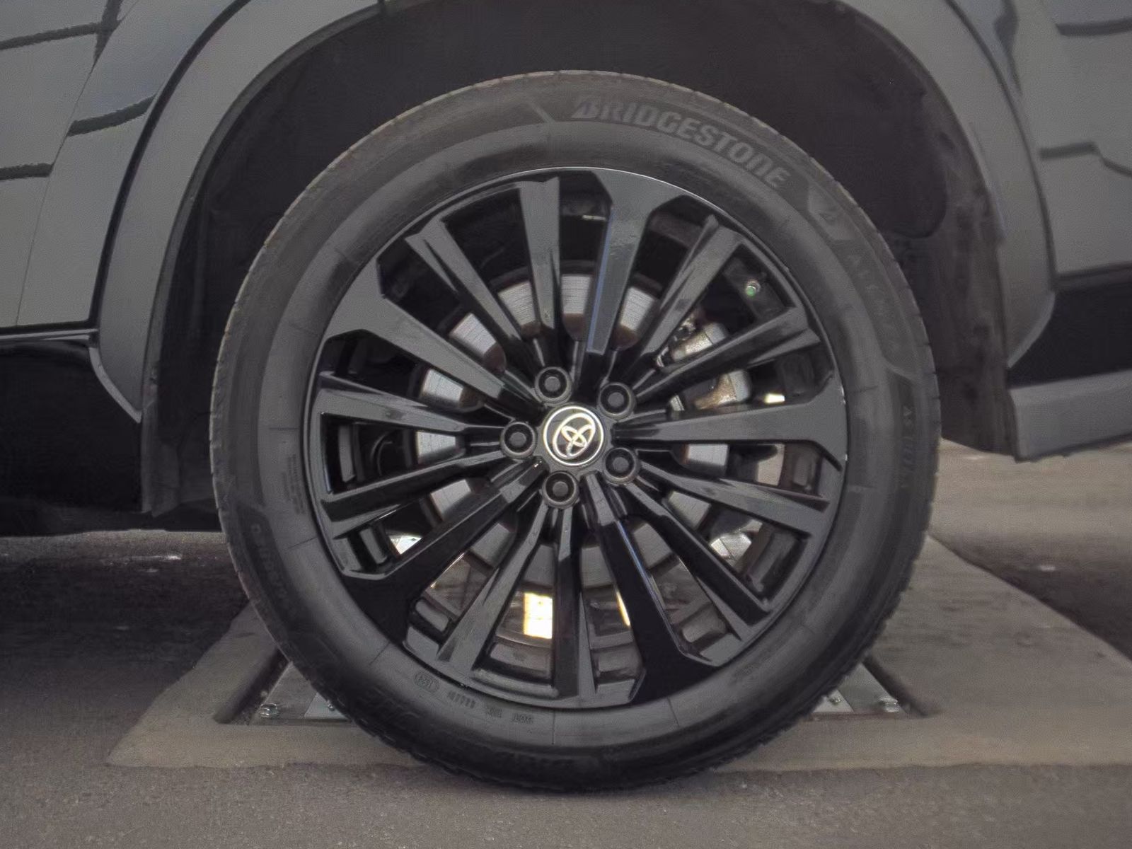 2023 Toyota Highlander XSE FWD