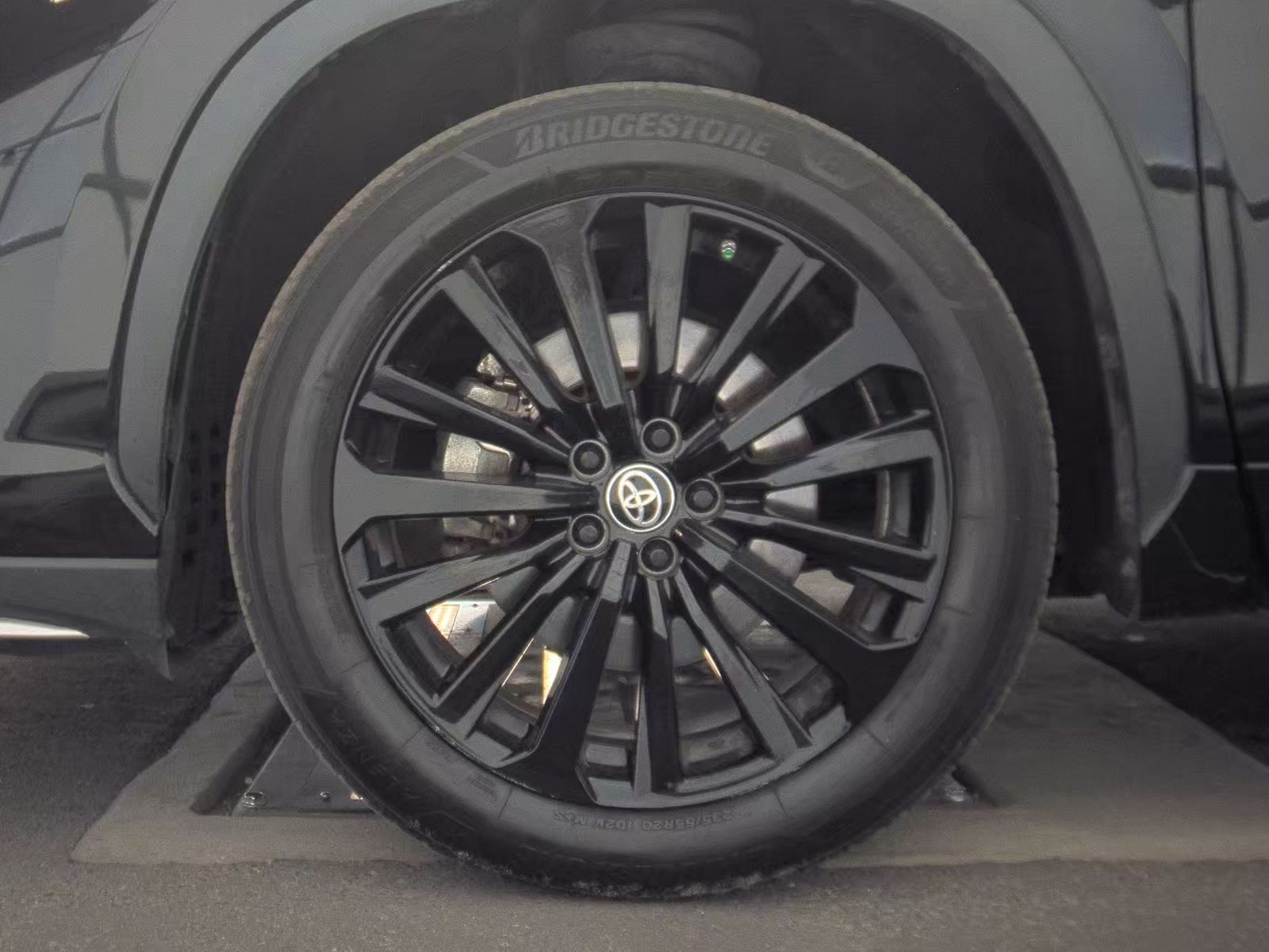 2023 Toyota Highlander XSE FWD