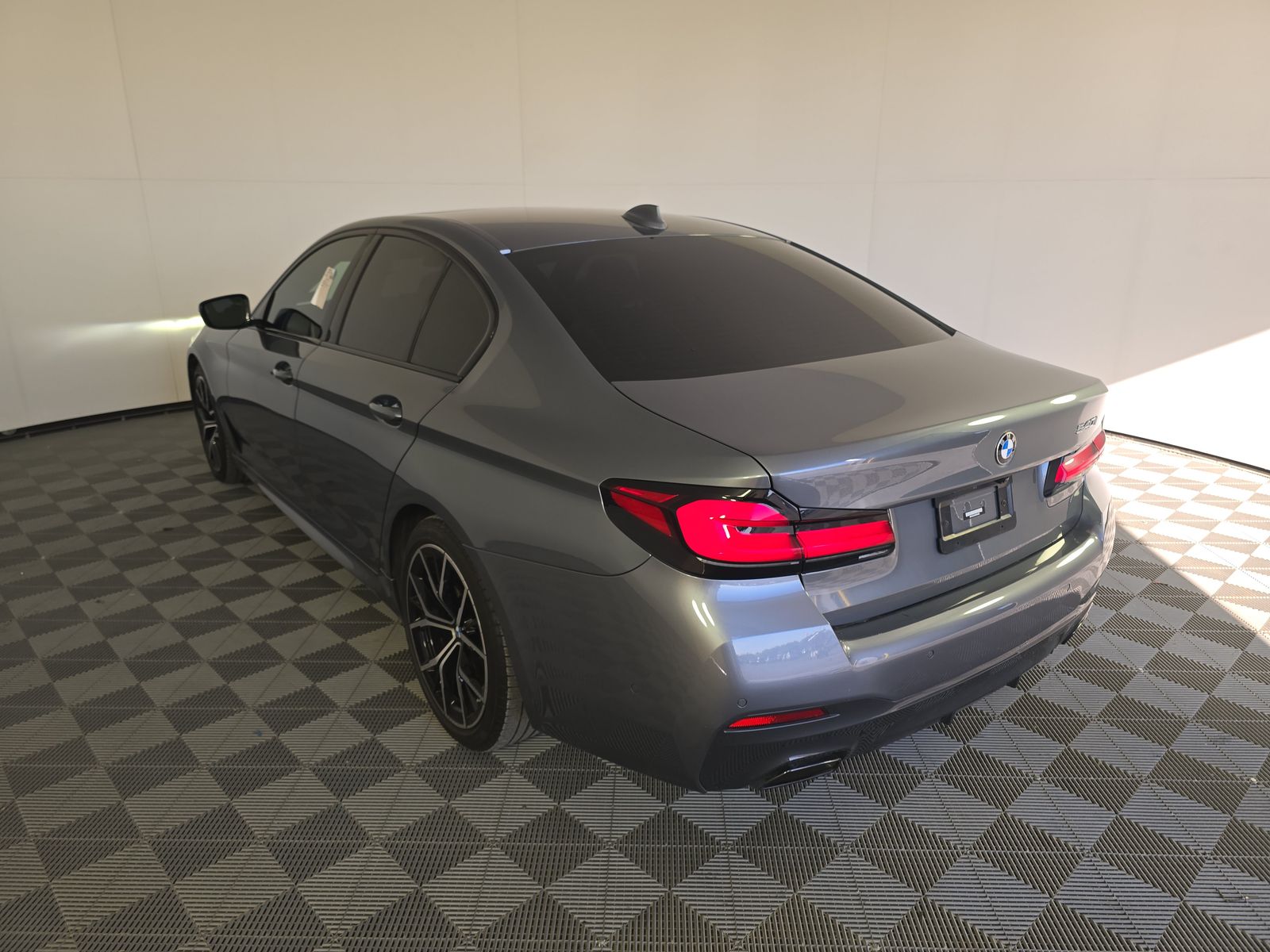 2022 BMW 5 Series 540i RWD