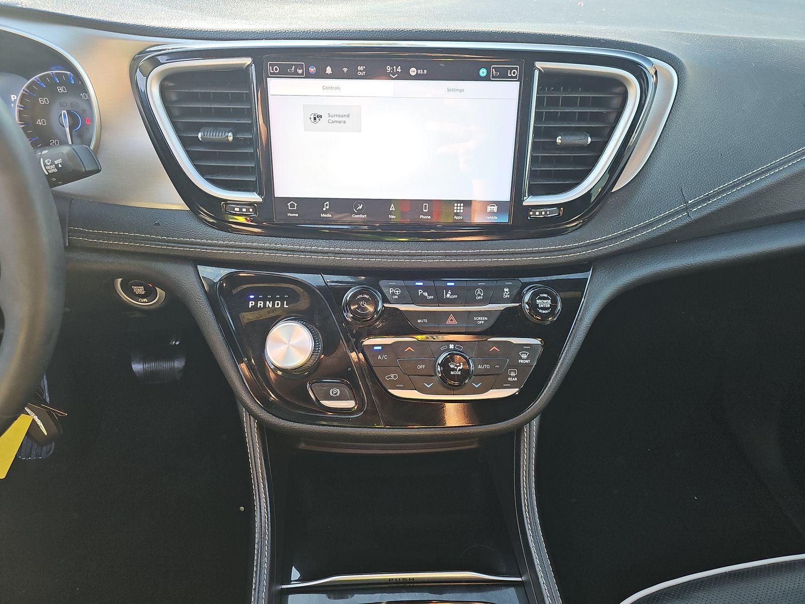 2023 Chrysler Pacifica Limited FWD