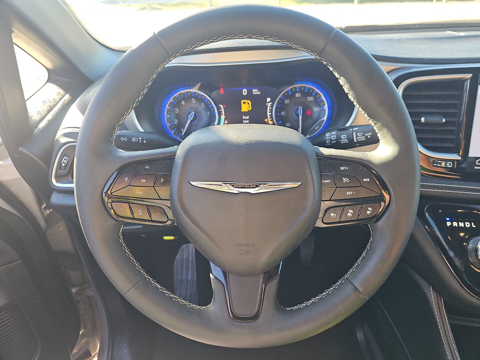 2023 Chrysler Pacifica Limited FWD