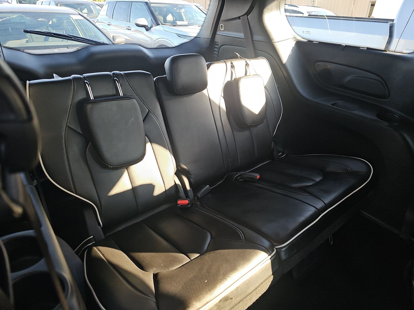 2023 Chrysler Pacifica Limited FWD