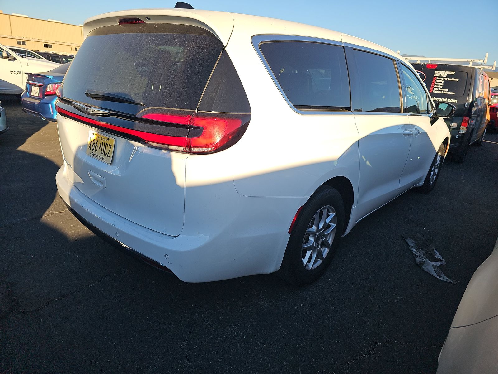 2024 Chrysler Pacifica Touring L FWD