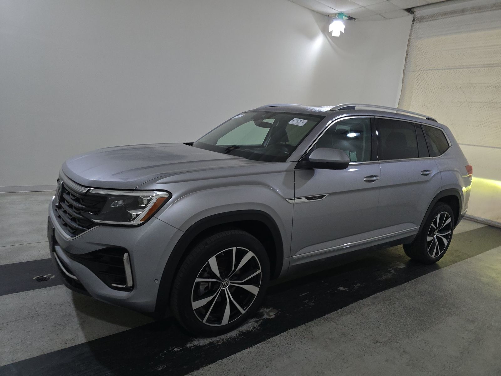 2025 Volkswagen Atlas 2.0T SEL Premium R-Line AWD